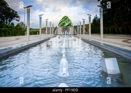 Brunnen vor der grünen Kuppel am Lam Vien Platz in Dalat, Vietnam. Stockfoto