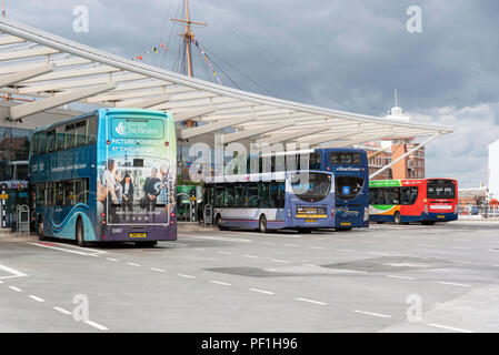 Die harte, Portsmouth, England, Großbritannien. Die neue Verkehrsknotenpunkt 2018. Stockfoto