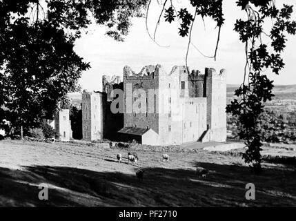 Bolton Castle in der Nähe von Leyburn in den 1930er Jahren Stockfoto