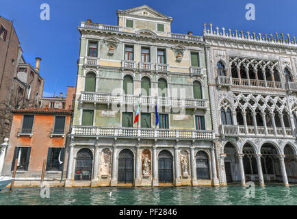 Der Palazzo Giusti/Palazzo Miani Coletti Giusti, neoklassischen Stil Palace befindet sich am Canale Grande zwischen Ca' d'Oro und der Palazzo Fontana Rezzonico Stockfoto