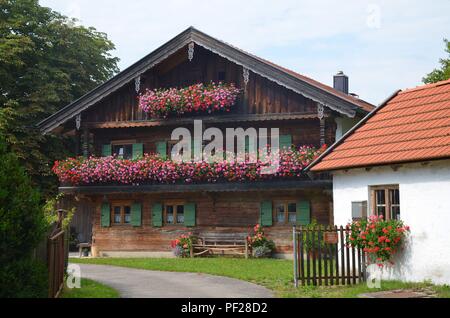 Siegertsbrunn bei München, Bayern (Deutschland): traditionnelle Bauernhausarchitektur Stockfoto