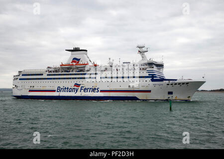 Brittany Ferries Fähre Bretagne ankommen in Portsmouth von Saint Malo, Frankreich Am 18. August 2018. Von den heißen Wänden, Portsmouth gefahren Stockfoto