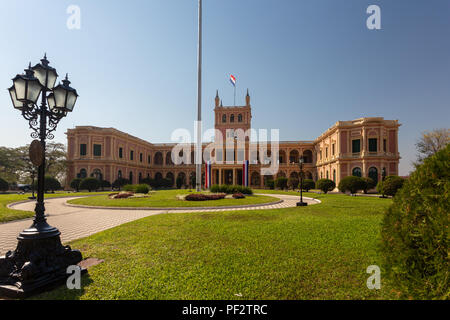 Palacio de los Lopez (Lopez Präsidentenpalast), Presidential office, Arbeitsplatz für den Präsidenten und die Regierung Sitz, Asuncion, Paraguay Stockfoto