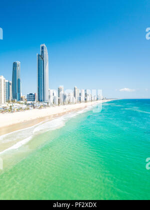 Luftbild von Surfers Paradise an der Gold Coast in Queensland, Australien Stockfoto