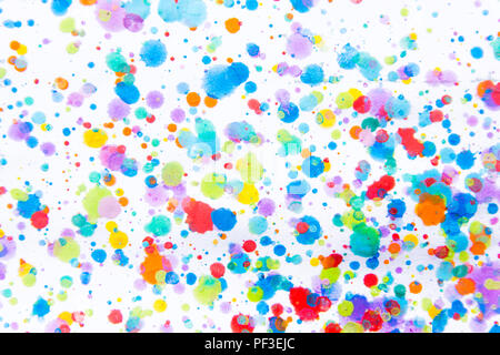 Farbenprächtige Aquarellmalerei Splash. Blot, unscharfer Fleck. mit Textur. Mehrere Flecken und Verfärbungen Wasser Farbe auf weißem Hintergrund Stockfoto