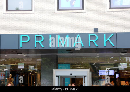 EINDOHVEN, Niederlande - Juni 5, 2018: Primark Logo in Eindhoven, Niederlande Stockfoto