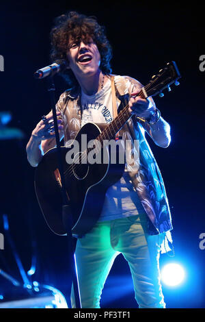 LP aka Laura Pergolizzi live im Konzert mit: LP, Laura Pergolizzi Wo: Sizilien, Italien Wann: 18 Aug 2018 Quelle: IPA/WENN.com ** Nur für die Veröffentlichung in Großbritannien, den USA, Deutschland, Österreich, Schweiz zur Verfügung. Keine WEB VERWENDEN.** Stockfoto