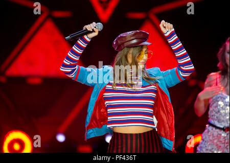 Alexandra Stan im Konzert an der Oberseite der oberen Sopot Festival 2018 in Opera Lesna (Forest Opera) in Sopot, Polen. Am 15. August 2018 © wojciech Strozyk/ Stockfoto