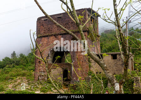 Festung, ist heute eine Touristenattraktion in der Nähe von Hai Van Pass Qyan. Stockfoto