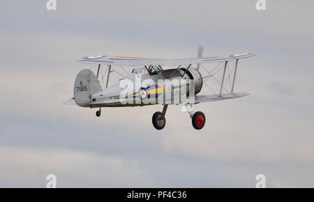 Gloster Gladiator der letzten bi-plane Kämpfer von der Royal Air Force verwendet, Fliegen bei shuttleworth's 2018 Flying Proms Stockfoto