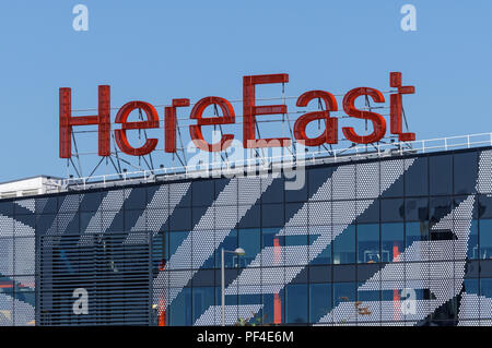 Hier Osten Bürokomplex an der Queen Elizabeth Olympic Park in London England United Kingdom UK Stockfoto