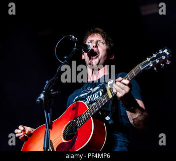 Deutschland, Coburg, HUK Coburg Open Air - 18 Aug 2018 - Konzert, James Blunt - Bild: James Blunt sein Set auf der HUK Coburg Open Air 2018 spielen. Alamy Live News Entertainment/Credit: Ryan Evans Credit: Ryan Evans/Alamy leben Nachrichten Stockfoto