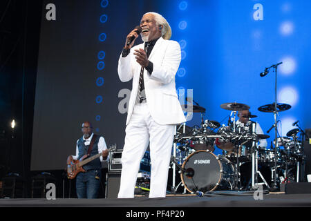 Henley-on-Thames, UK. 18 Aug, 2018. Billy Ocean führt auf Zurückspulen Festival Süd - Tag eins - im Tempel der Insel suchen, Henley-on-Thames, Oxfordshire, Samstag, 18. August 2018 Foto von Keith Mayhew Credit: KEITH MAYHEW/Alamy leben Nachrichten Stockfoto