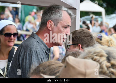 Beaminster, Dorset, Großbritannien. 19. August 2018. UK Wetter. Schauspieler Neil Morrissey bei Buckham Messe in Beaminster, Dorset. Foto: Graham Jagd-/Alamy leben Nachrichten Stockfoto