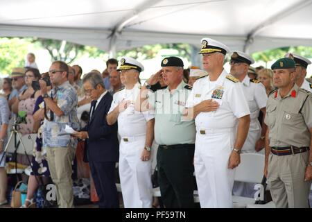 Ein Gedenkstein wurde heute auf der Nationalen Gedenkstätte Friedhof der Pazifischen ehrt 400 Service Männer, die an Bord der japanischen Frachtschiffe, die in einem taiwanischen Hafen bombardiert wurden, umgekommen. Die Überreste der Soldaten, von denen viele bereits aktivierten Armee nationalen Beamten wurden zunächst in der Nähe von Takao Hafen vergraben, sondern wurden in Hawaii 1946 reinterred. Die 400 Männer wurden unter Tausenden von Kriegsgefangenen durch die Japaner auf den Philippinen 1942 aufgenommen. Die Kriegsgefangenen auf dem enoura Maru enthalten, zusätzlich zu den Amerikanern, Soldaten und Seeleute aus Australien, Kanada, Großbritannien, den Niederlanden, Keine Stockfoto