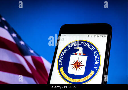 Kiew, Ukraine - August 19, 2018: Siegel der United States Central Intelligence Agency gesehen auf Smart Phone angezeigt. Stockfoto