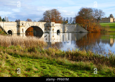 Herbst auf dem Gelände von Blenheim Palace, Großbritannien Stockfoto