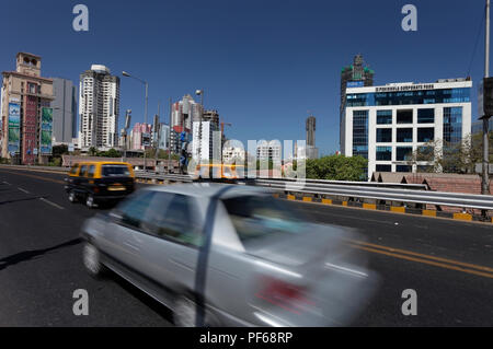 Hohe Gebäude bereit & Bau in Lower Parel und Worli, Mumbai, Indien. Stockfoto