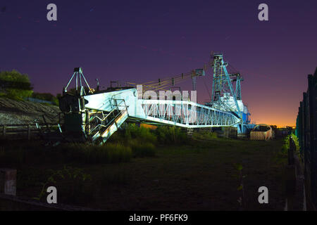 Ruston Bucyrus werden 1150 ist ein Fuß Seilbagger, an St. Aidan's Nature Reserve ehemals St Aidan's Öffnen Kohle in der Nähe von Leeds Cast sitzt. Stockfoto