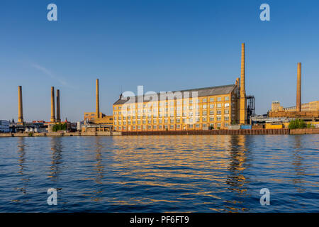 Das ehemalige KWO (Kabelwerk Oberspree) denkmalgeschützte Gebäude in der Nähe der Hochschule für Angewandte Wissenschaften (HTW) Berlin, Sommer 2018, Deutschland Stockfoto