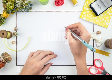 Konzept, Poster oder Slogan für eine Hochzeit oder ein Jubiläum auf Postkarte. Stockfoto