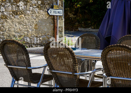 Café Terrasse, Rochebaudin, Drôme, Frankreich Stockfoto