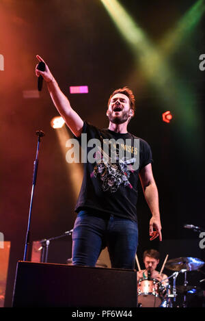 Deutschland, Coburg - 19 Aug 2018 - Konzert, Revolverheld - HUK Coburg OpenAir 2018 - Bild: Revolverheld Preforms bei der HUK Open Air in Coburg, Deutschland. Credit: Ryan Evans/Alamy leben Nachrichten Stockfoto