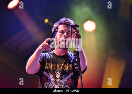 Deutschland, Coburg - 19 Aug 2018 - Konzert, Revolverheld - HUK Coburg OpenAir 2018 - Bild: Revolverheld Preforms bei der HUK Open Air in Coburg, Deutschland. Credit: Ryan Evans/Alamy leben Nachrichten Stockfoto