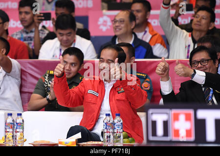 (180820) -- JAKARTA, Aug 20, 2018 (Xinhua) - indonesische Präsident Joko Widodo wird während des Taijijian Wettbewerb der Frauen im 18. asiatischen Spiele in Jakarta, Indonesien, Nov. 19, 2018 gesehen. (Xinhua / Pan Yulong) Stockfoto