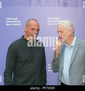 Schottland, Großbritannien. 20. August 2018. Brian Wilson/Alamy Live News, Labour Party Leader Jeremy Corbyn Debatten mit ex - der griechische Finanzminister Yanis Varoufakis in Edinburgh Book Festival 2018. Credit: Brian Wilson/Alamy leben Nachrichten Stockfoto