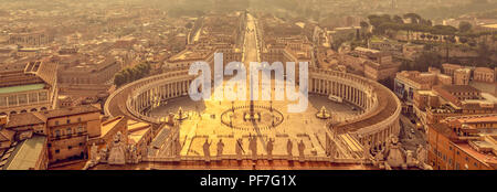 Panorama Blick auf den Petersplatz im Vatikan, Rom, Italien Stockfoto
