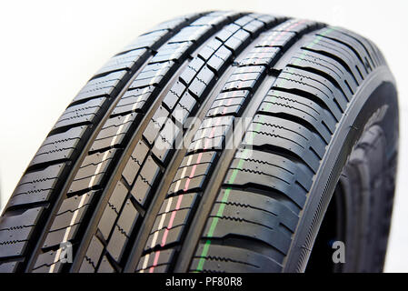 Reifenprofil auf einer Schubkarre Reifen Stockfoto