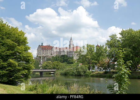 Schloss und Donau, Sigmaringen, Baden-Württemberg, Deutschland Stockfoto