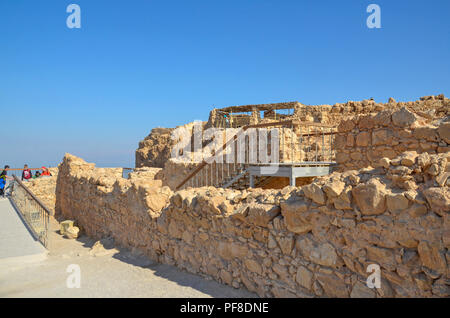 Israel Masada, die Befestigungsanlagen und die Wände um die Metzada Metzada Festung, ist der Standort der alten Paläste und Festungen in Israel auf o Stockfoto