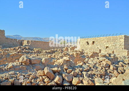 Israel Masada, die Befestigungsanlagen und die Wände um die Metzada Metzada Festung, ist der Standort der alten Paläste und Festungen in Israel auf o Stockfoto
