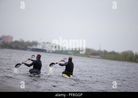 Belarus, Gomel, 25. April 2018. Rudern. Training im Rudern. Stockfoto