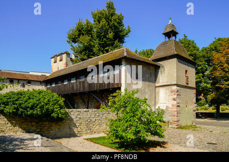 Alte Stadtmauer an Letziplatz in Basel, Schweiz Stockfoto