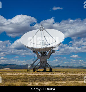 National Radio Astronomischen der Informationsstelle sehr große Reihe in der Nähe von Socorro, New Mexico, Erkennen von kosmischen Radiowellen Stockfoto