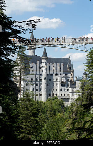 Schloss Neuschwanstein und Marienbruecke (Mary's Bridge), Hohenschwangau, Allgäu, Bayern, Deutschland Stockfoto