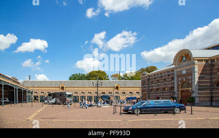 Blick auf den Innenhof des königlichen Ställe in Den Haag, Südholland, Niederlande, für die Öffentlichkeit zugänglich am 17. August 2018. Stockfoto