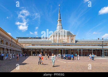 Blick auf den Innenhof des königlichen Ställe in Den Haag, Südholland, Niederlande, für die Öffentlichkeit zugänglich am 17. August 2018. Stockfoto