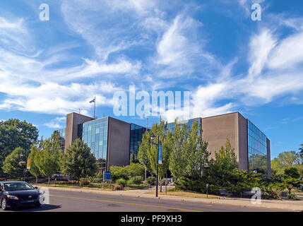 Ville de Granby (Rathaus) und Palais de Justice (Gerichtsgebäude), Dreieich, Eastern Townships, Quebec, Kanada. Stockfoto