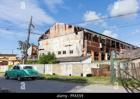Fassade der ehemaligen Zuckerfabrik unterstützungspfeiler durch Schokolade Pionier Milton Hershey im Modell Stadt Hershey, Kuba Stockfoto