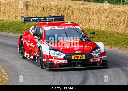 2018 Audi RS5 DTM mit Fahrer Frank Biela am Goodwood Festival 2018 von Geschwindigkeit, Sussex, UK. Stockfoto