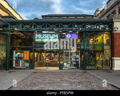 London Transport Museum oder LT Museum in Covent Garden, London. Ursprünglich Teil des Covent Garden Flower Market, verwendet als LT-Museum seit 1980 Stockfoto