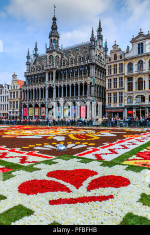 Brüssel, Belgien - 16. August 2018: Maison du Roi während Blütenteppich Festival. Stockfoto