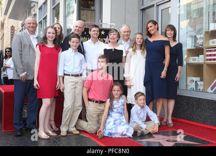 Hollywood, Kalifornien, USA. 20 Aug, 2018. 20. August 2018 - Hollywood, Kalifornien - William John Garner, Violet Affleck, Samuel Affleck, Jennifer Garner, Seraphina Affleck, Susannah Kay Garner Tischler und Melissa Garner Wylie. Jennifer Garner geehrt mit Stern auf dem Hollywood Walk of Fame. Photo Credit: Faye Sadou/AdMedia Credit: Faye Sadou/AdMedia/ZUMA Draht/Alamy leben Nachrichten Stockfoto