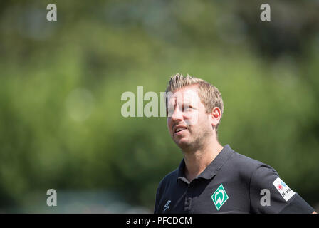 Worms, Deutschland. 18 Aug, 2018. Trainer Florian KOHFELDT (HB) Fußball DFB-Pokal, 1. Runde, wormatia Worms - SV Werder Bremen (HB) 1:6, am 18.08.2018 in Worms/Deutschland. ##DFL-Bestimmungen verbieten die Verwendung von Fotografien als Bildsequenzen und/oder quasi-Video## | Verwendung der weltweiten Kredit: dpa/Alamy leben Nachrichten Stockfoto