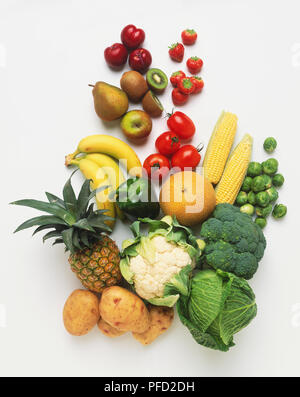 Eine Auswahl an Obst und Gemüse Stockfoto