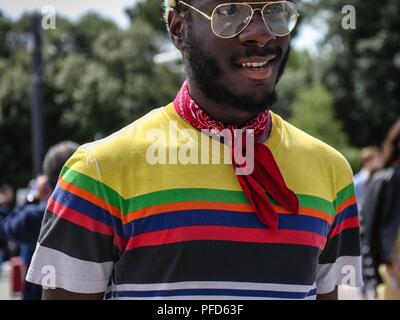 Florenz, Italien. 14 Juni, 2018. Florenz-14 Juni 2018 Männer auf der Straße während der Pitti. Credit: Mauro Del Signore/Pacific Press/Alamy leben Nachrichten Stockfoto